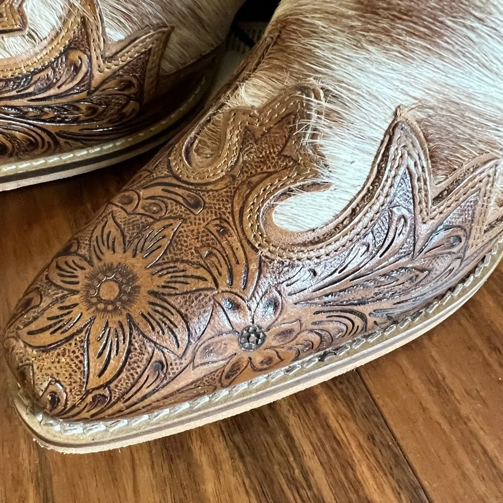 💯Hand Tooled Floral Leather Genuine Hide-on Women Bootie Boot Boho Western Shoe - Picture 6 of 7